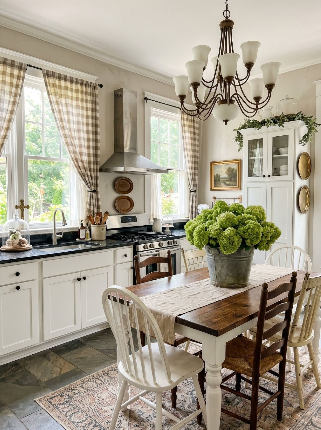  A Kitchen That Welcomes You Home: Soft Textures and Simple Beauty